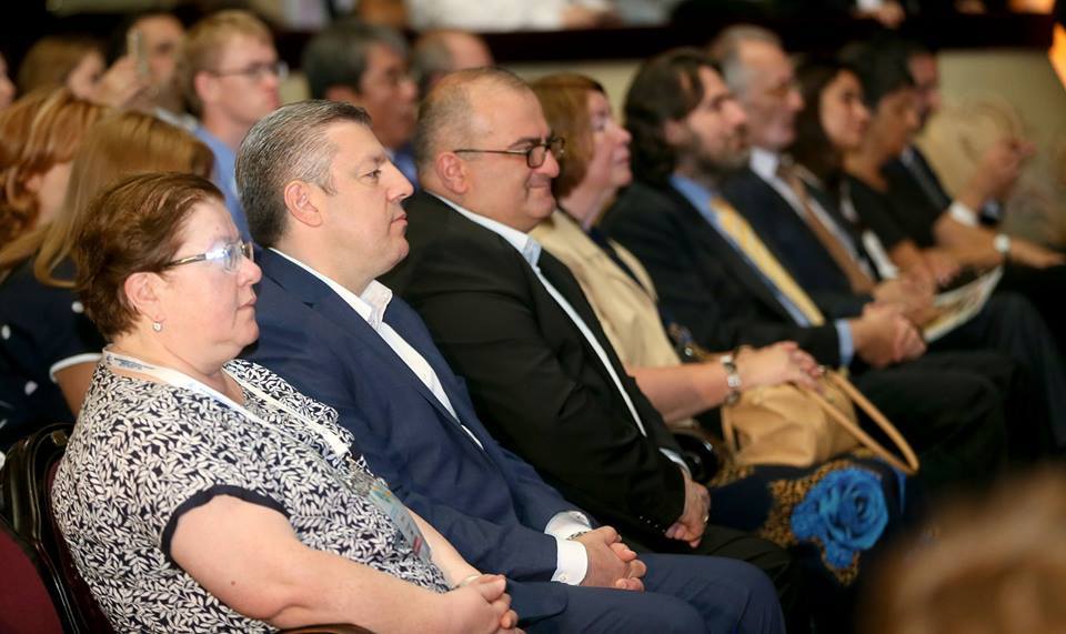 http://rustaveli.org.ge/images/13876572_1628198640843687_7599564115637074710_n.jpg