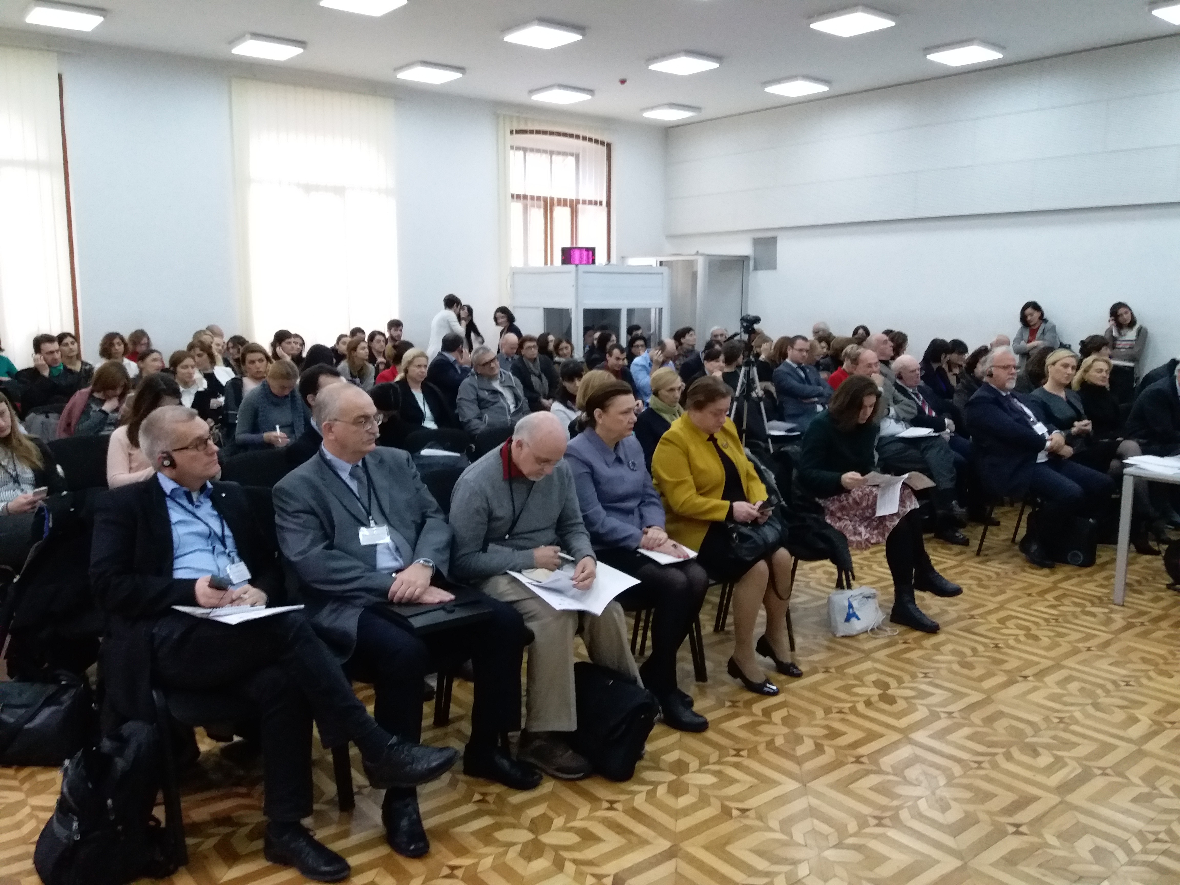 http://rustaveli.org.ge/images/Files/konkursebi/AR/20161025_101728.jpg