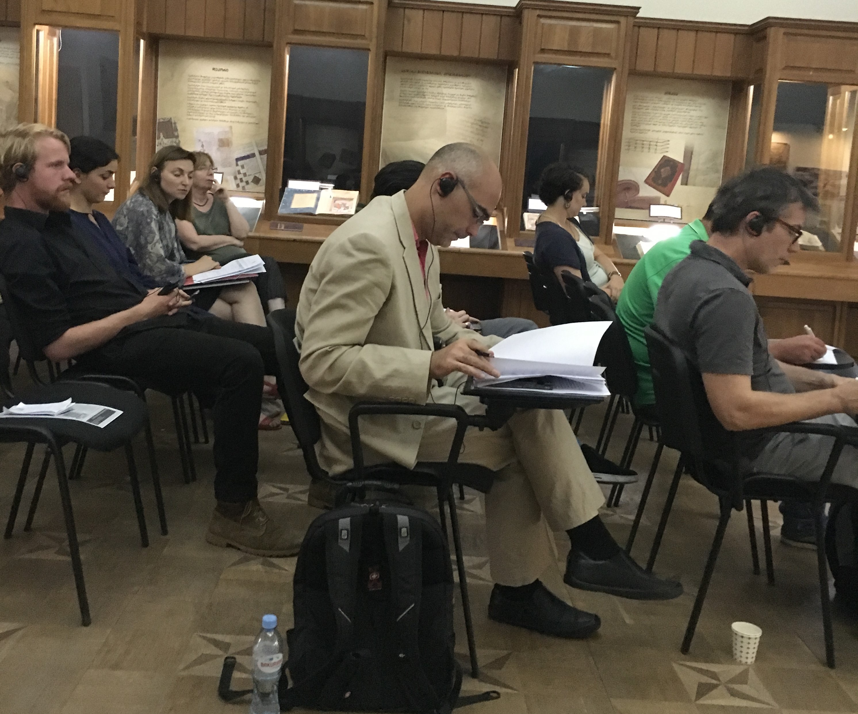 http://rustaveli.org.ge/images/IMG_0865_1.JPG