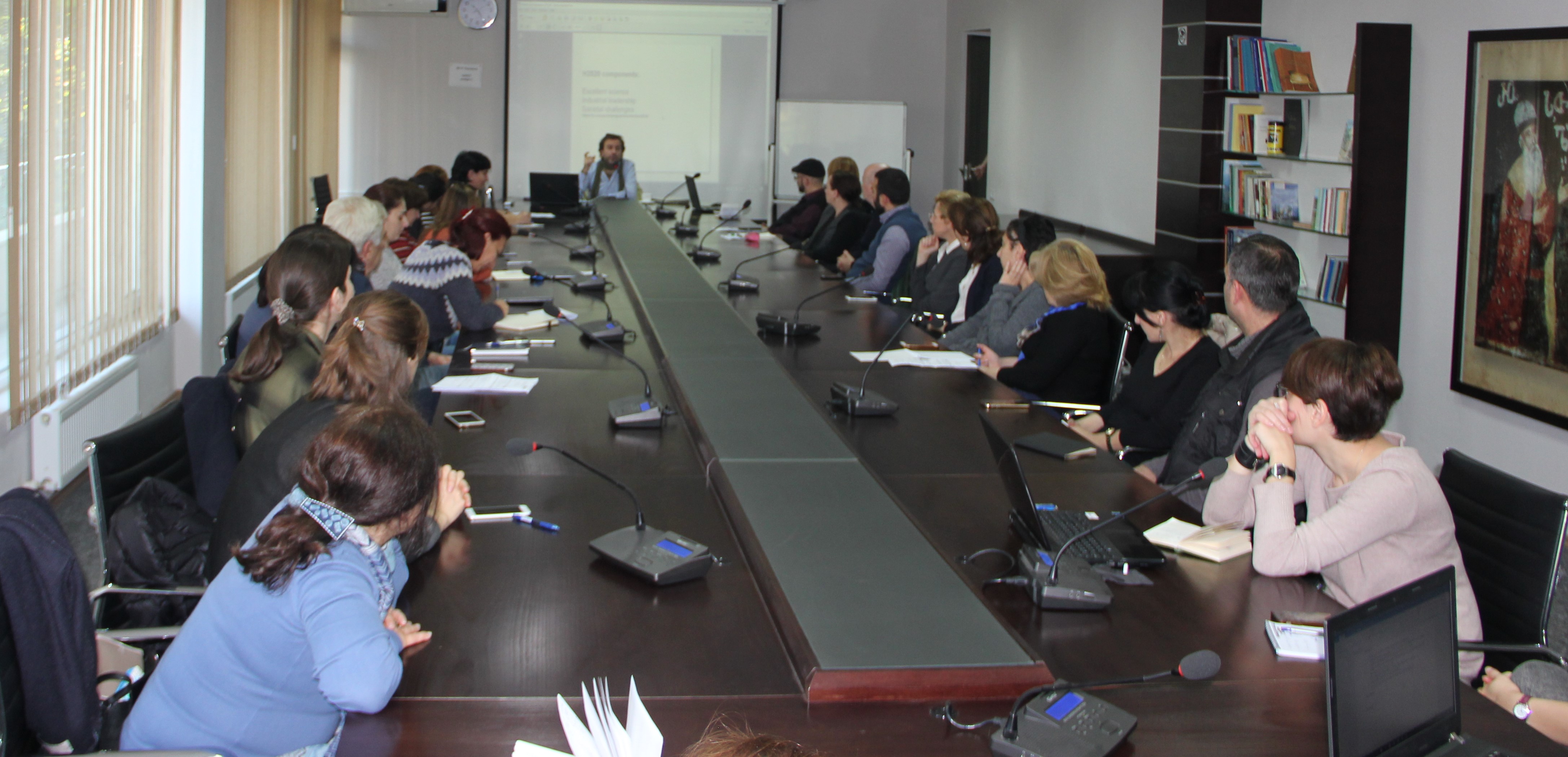 http://rustaveli.org.ge/images/IMG_1805.JPG