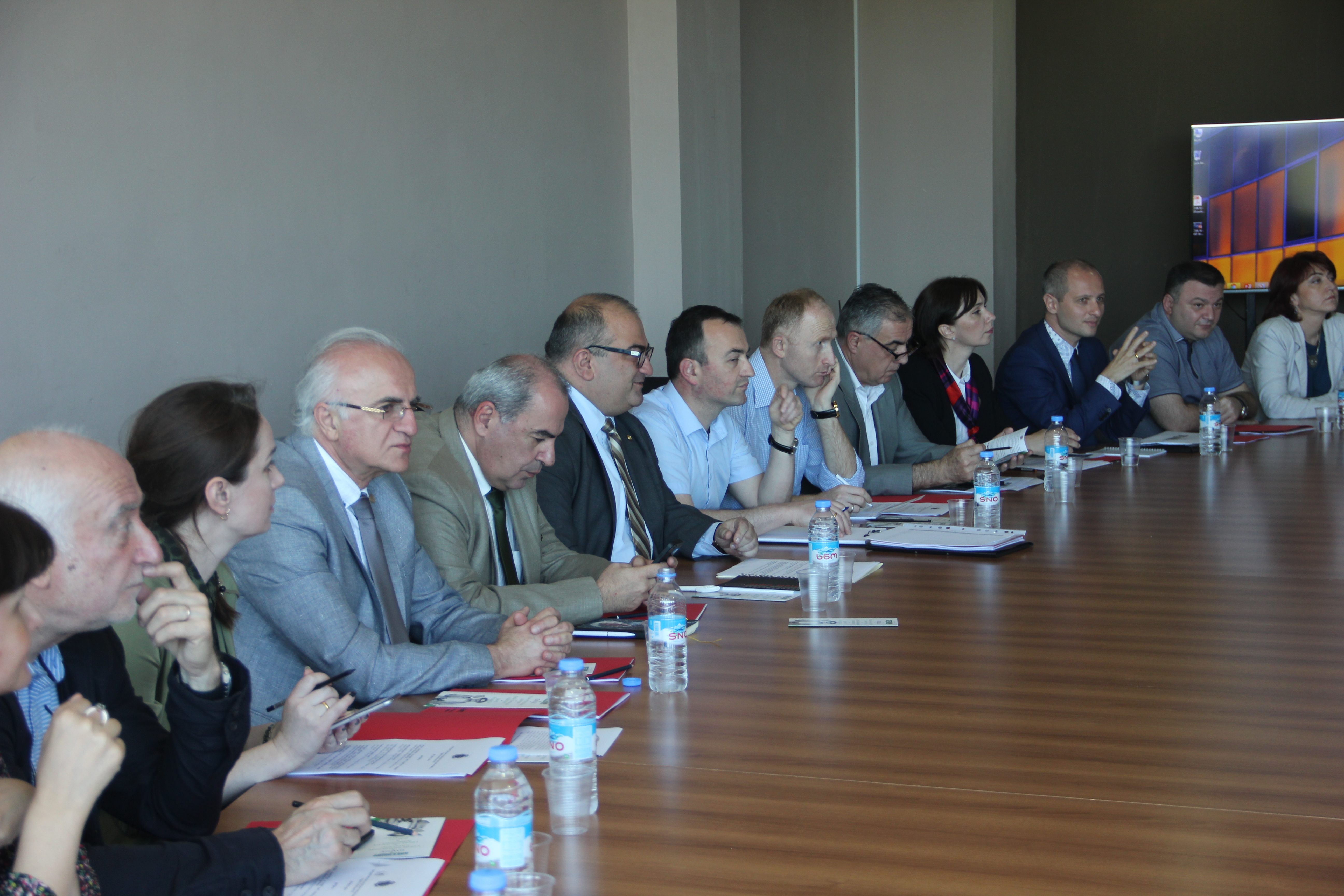 http://rustaveli.org.ge/images/NEWS/IMG_4125.JPG