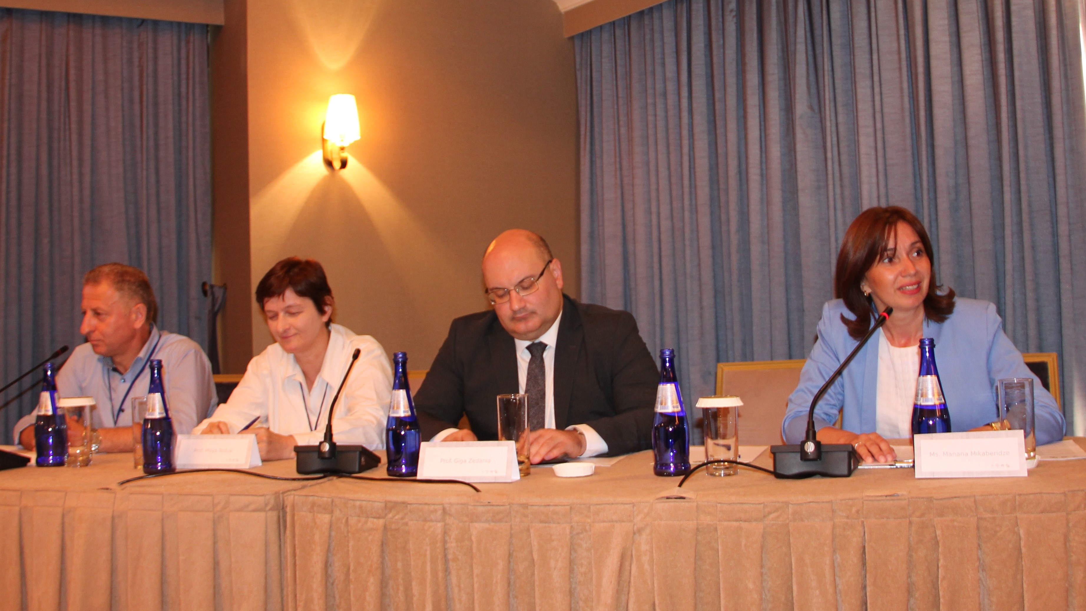 http://rustaveli.org.ge/images/NEWS/IMG_5319_1.JPG