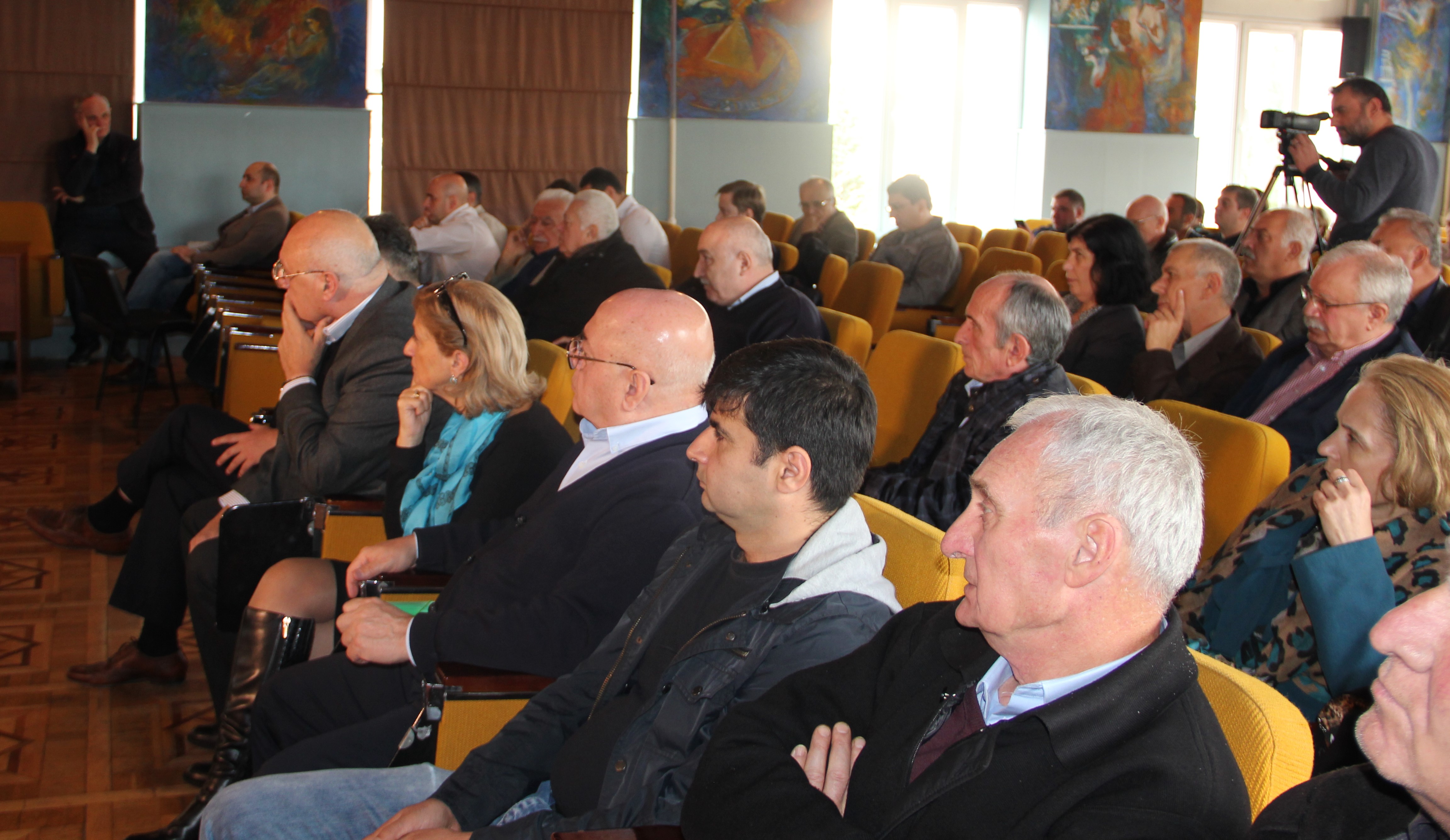 http://rustaveli.org.ge/images/NEWS/IMG_5713.JPG