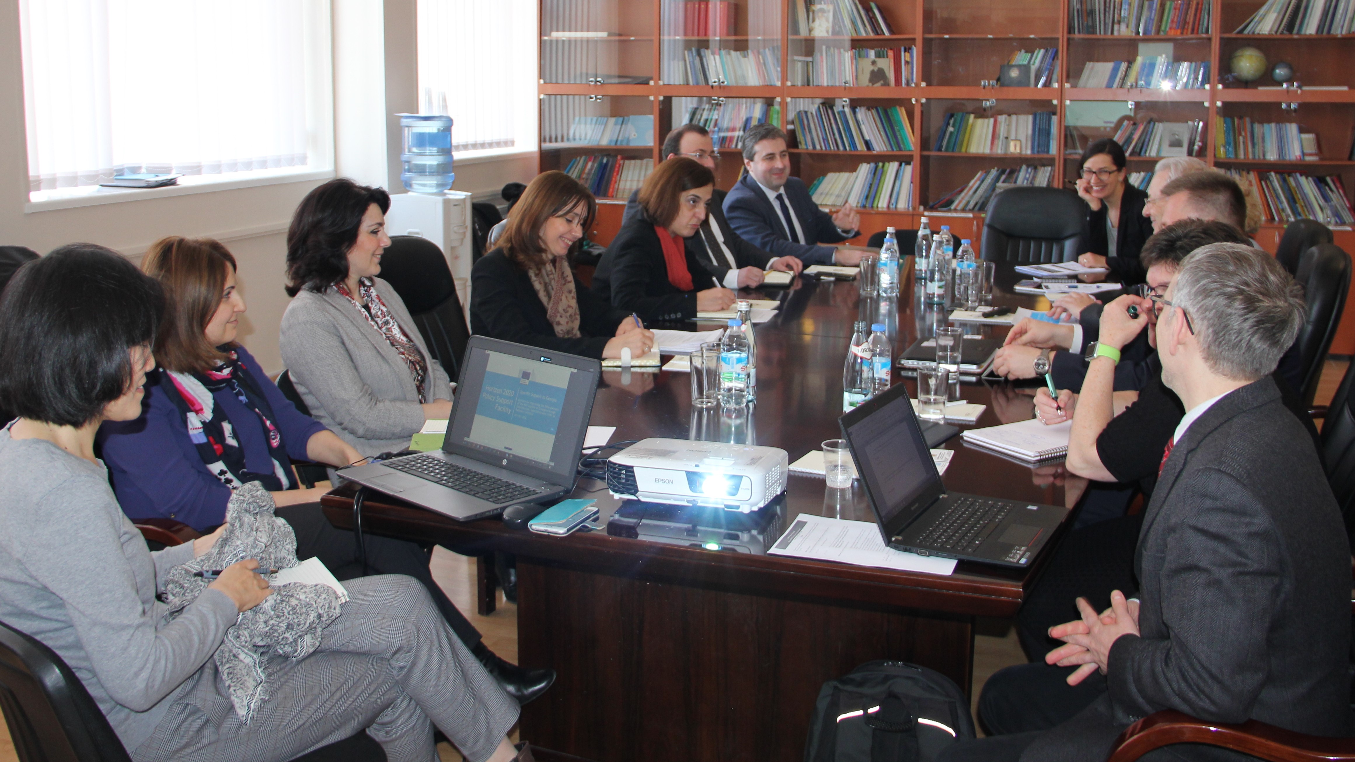 http://rustaveli.org.ge/images/NEWS/IMG_8467_1.JPG