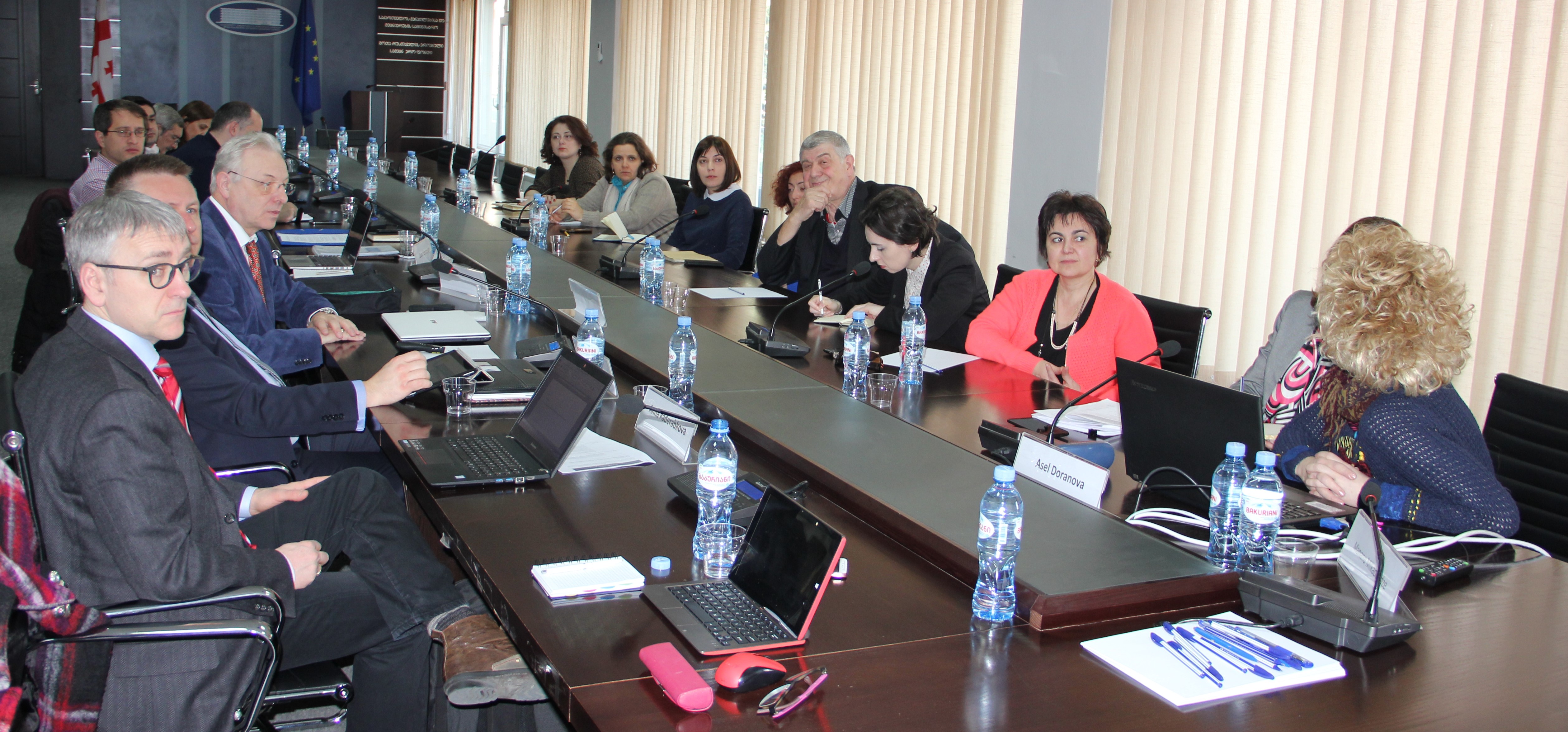 http://rustaveli.org.ge/images/NEWS/daskvna.JPG