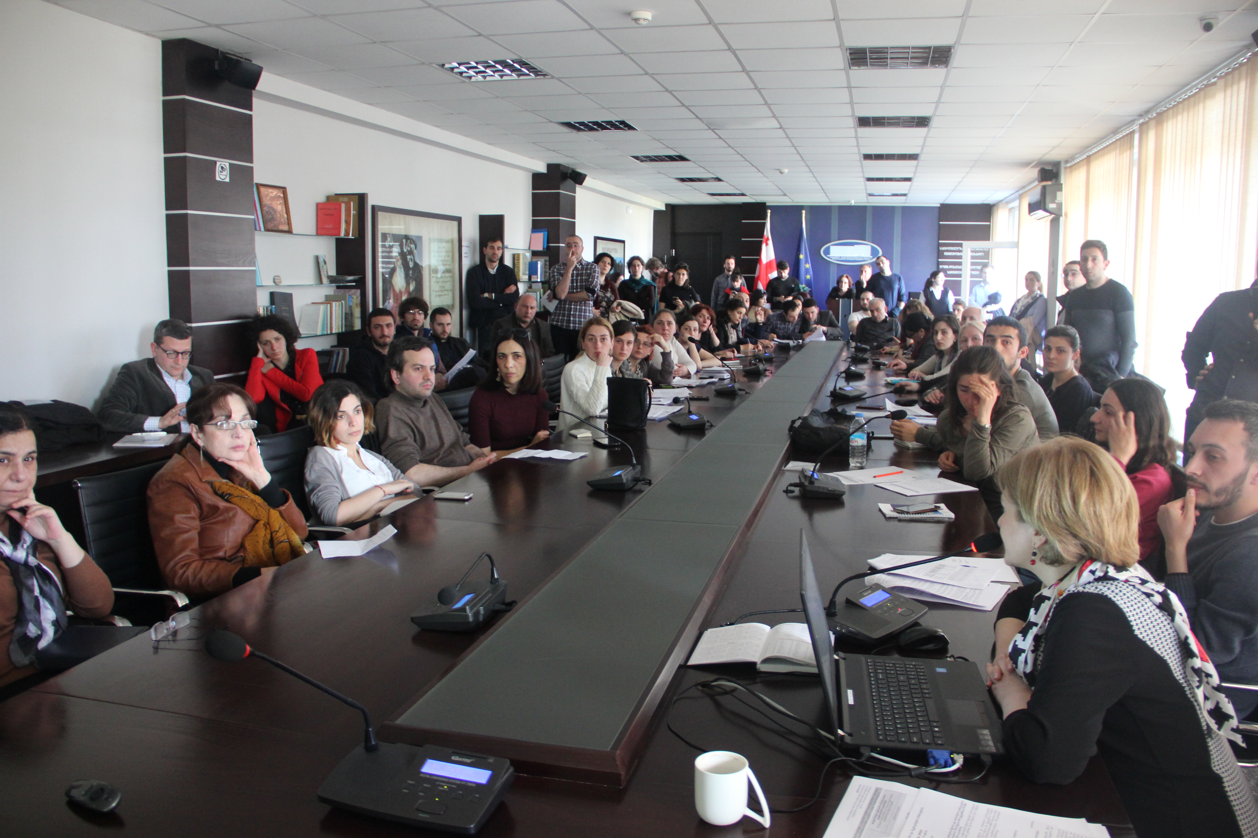 http://rustaveli.org.ge/images/image/IMG_3194.JPG