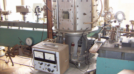 Shock Wave Dynamics in Neutral Gases and Plasma