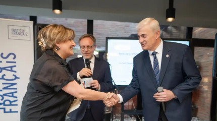 ფონდისა და საქართველოს ფრანგული ინსტიტუტის ერთობლივი კვლევითი სტაჟირების პროგრამის გამარჯვებულებს სერტიფიკატები გადაეცათ