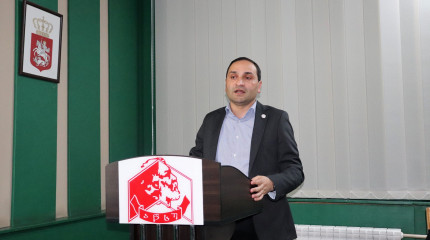  შეხვედრა ქუთაისის აკაკი წერეთლის სახელმწიფო უნივერსიტეტში