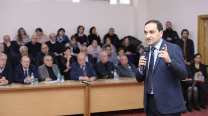ფონდის გენერალური დირექტორის შეხვედრა თბილისის სახელმწიფო სამედიცინო უნივერსიტეტში