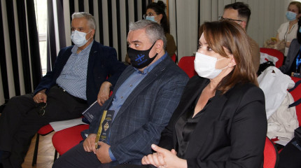 რუსთაველის ფონდის მხარდაჭერით „საერთაშორისო საგაზაფხულო სკოლა „აფხაზეთი: შუა საუკუნეებიდან დღემდე“ გაიხსნა 