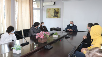 ფონდის გენერალური დირექტორი ჯაბა სამუშია თბილისის საერთაშორისო სკოლის მოსწავლეებს შეხვდა