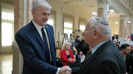რუსთაველის ფონდის გენერალურმა დირექტორმა   თეიმურაზ დოჭვირმა    ქართულ-ებრაული ურთიერთობებისადმი მიძღვნილ ღონისძიებაში მიიღო მონაწილეობა 