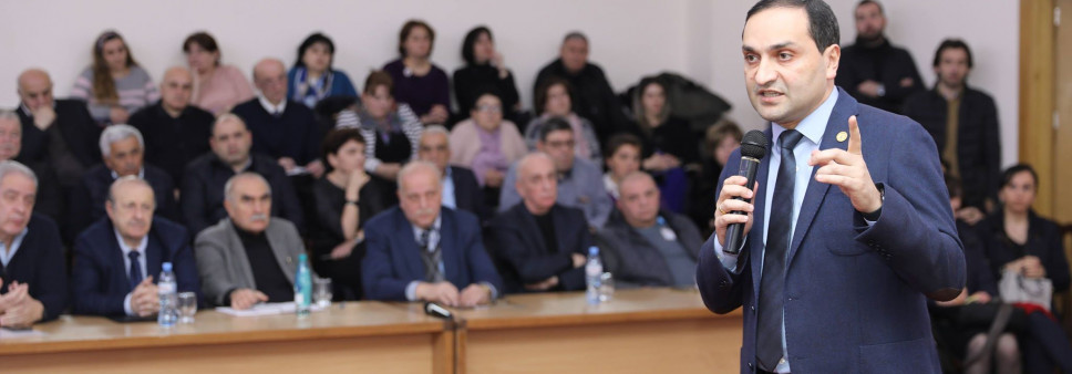 ფონდის გენერალური დირექტორის შეხვედრა თბილისის სახელმწიფო სამედიცინო უნივერსიტეტში