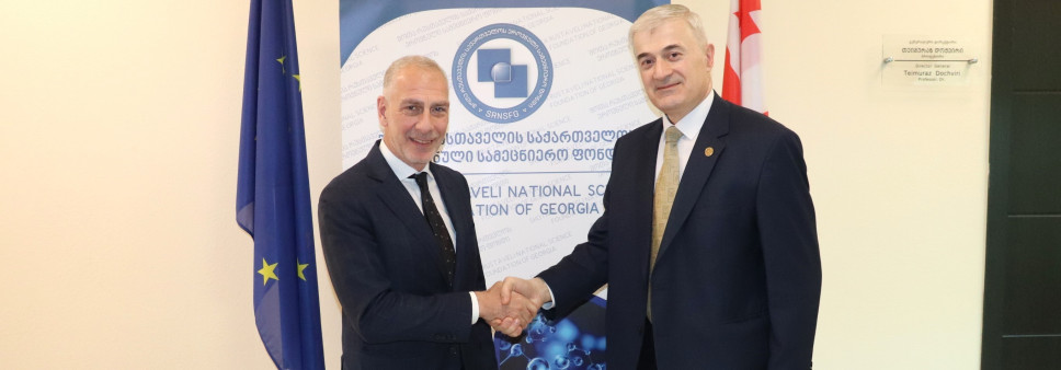 შოთა რუსთაველის საქართველოს ეროვნული სამეცნიერო ფონდის გენერალურმა დირექტორმა, თეიმურაზ დოჭვირმა   საქართველოში  იტალიის  ახლად დანიშნულ  ელჩს მასიმილიანო დ' ანტუონოს  უმასპინძლა