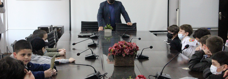 Director General of the Foundation Jaba Samushia met with the students of the school "Olymp”